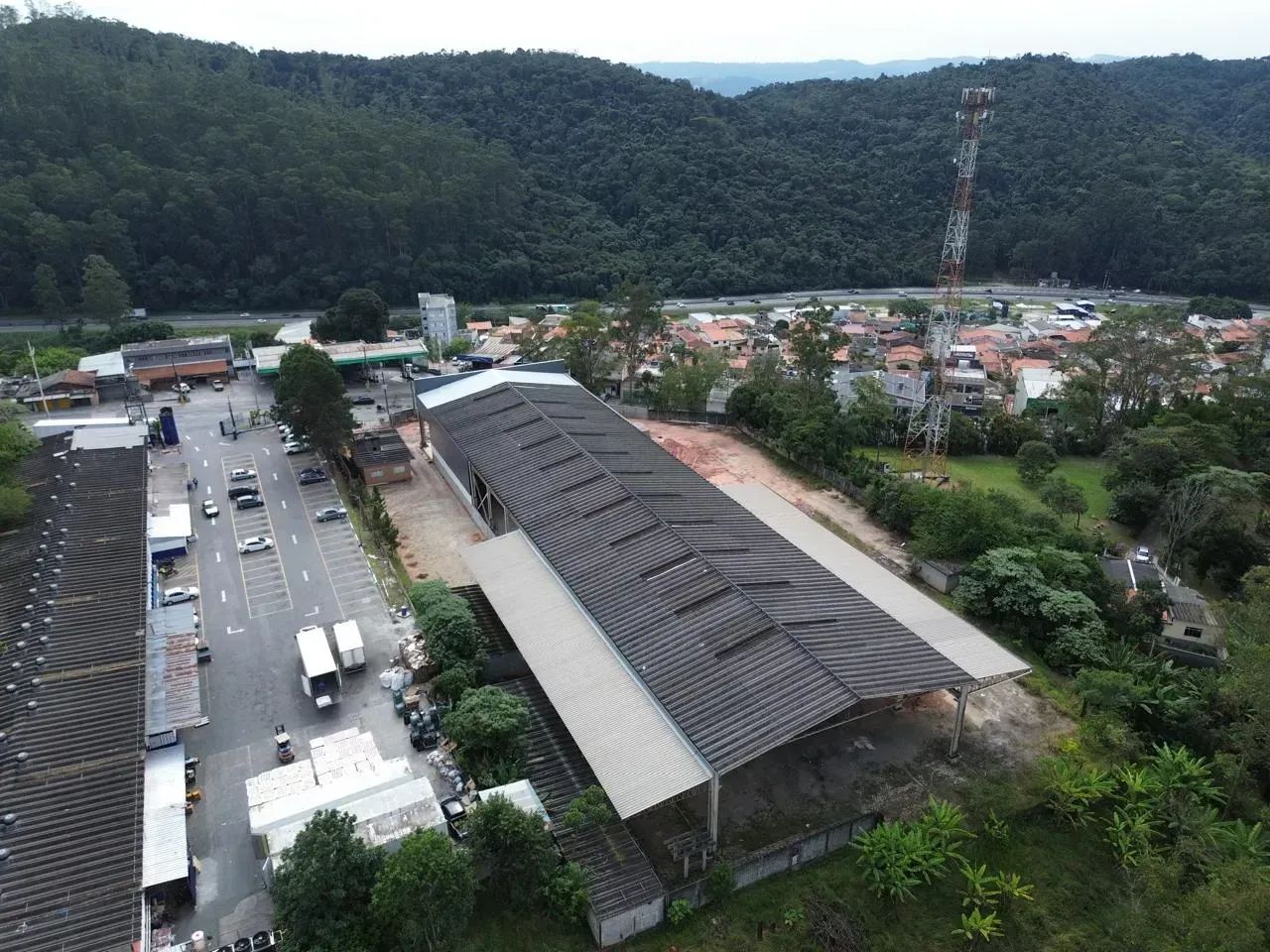 Galpão perto do Centro de Cotia com 3.100m² de área coberta e 8.000m² de terreno. - Foto 5