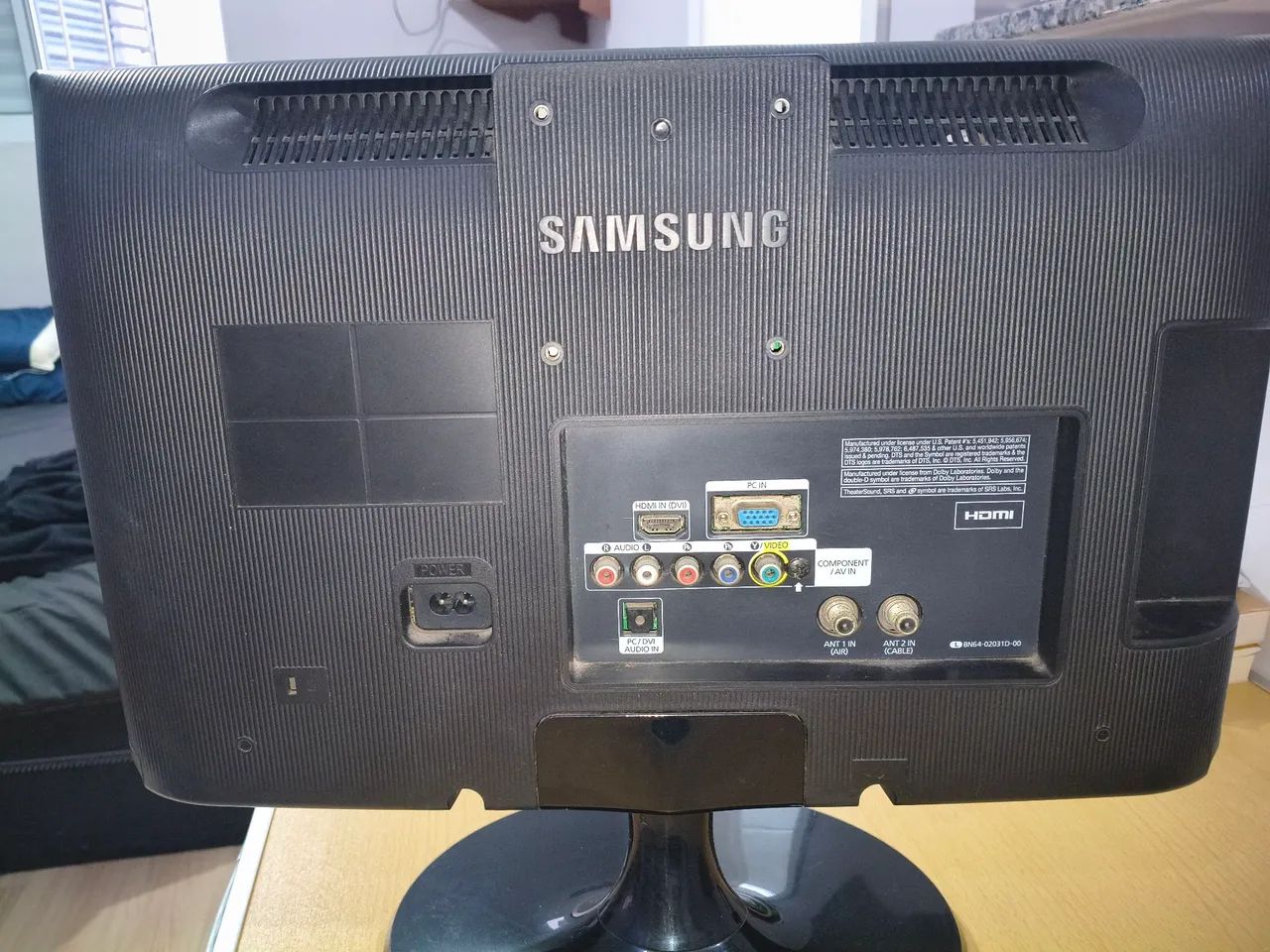 Monitor TV Samsung 19" LED SyncMaster T19B300 com HDMI e Som Integrado + Cabo - Foto 2