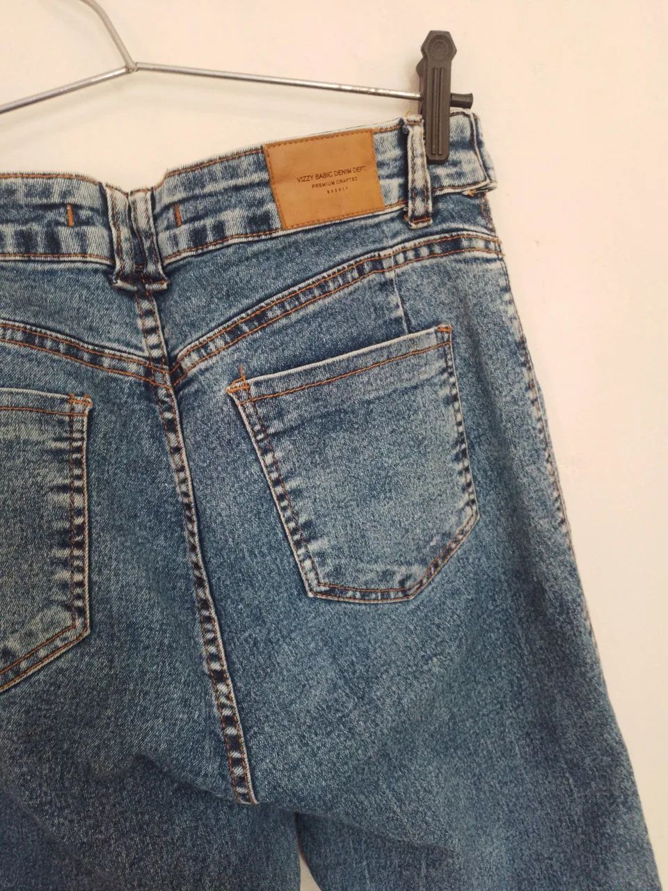 Calça jeans skinny com cut out  - Foto 5