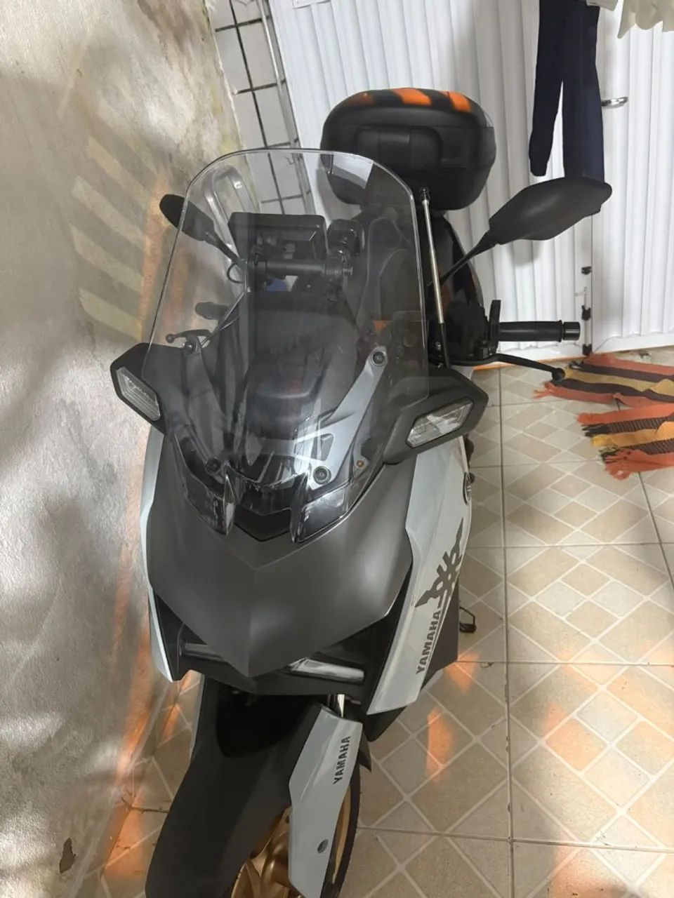 Vendo Xmax 300 nova!