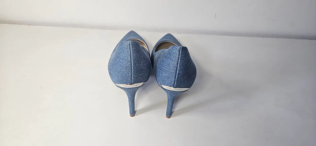 Scarpin Calvin Klein tamanho 37 - Foto 2