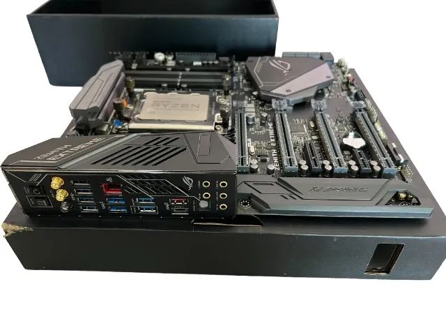 Placa Mãe Asus Zenith Extreme X399, Ddr4, Socket Tr4 - Foto 5