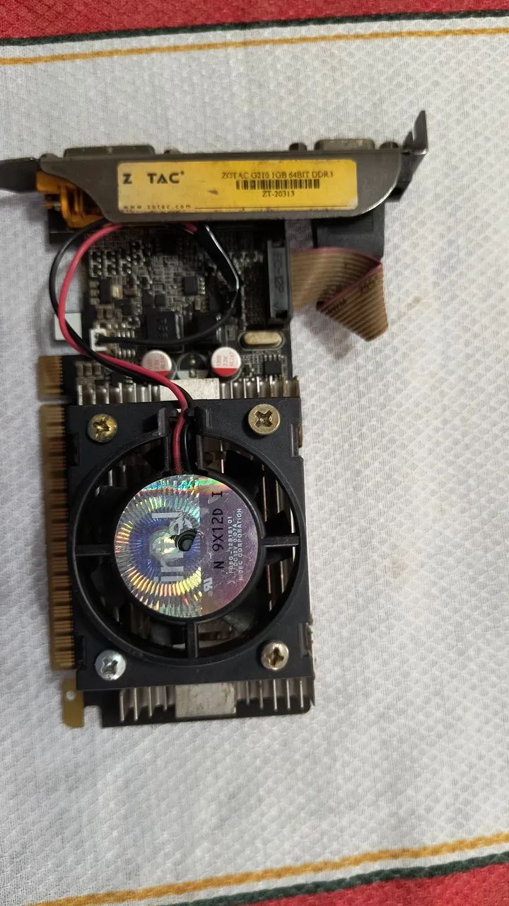 Placa de vídeo Gforce n210 - Foto 4