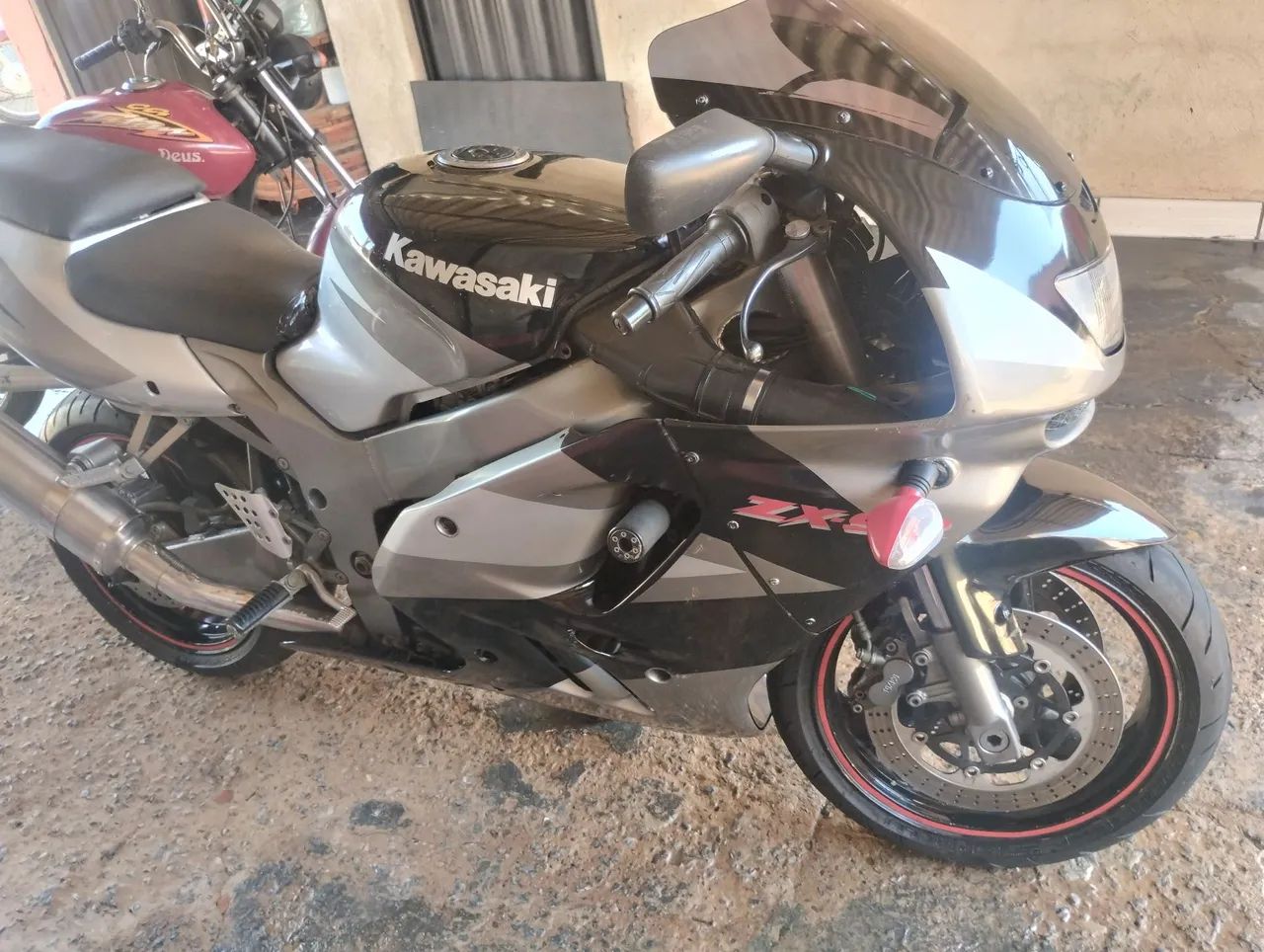 Kawasaki Zx-9r 900cc 1996 - 1482572737 | OLX