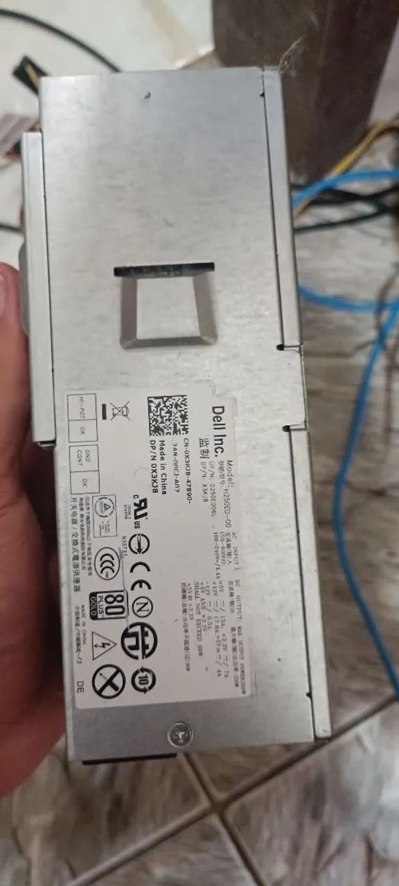 Fonte de Pc . Dell 80 plus . 250w