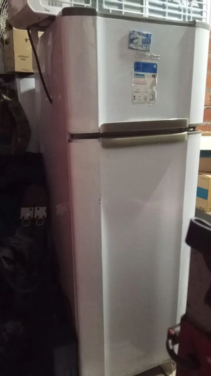 Geladeira semi nova! - Geladeiras e Freezers - Itararé, Teresina