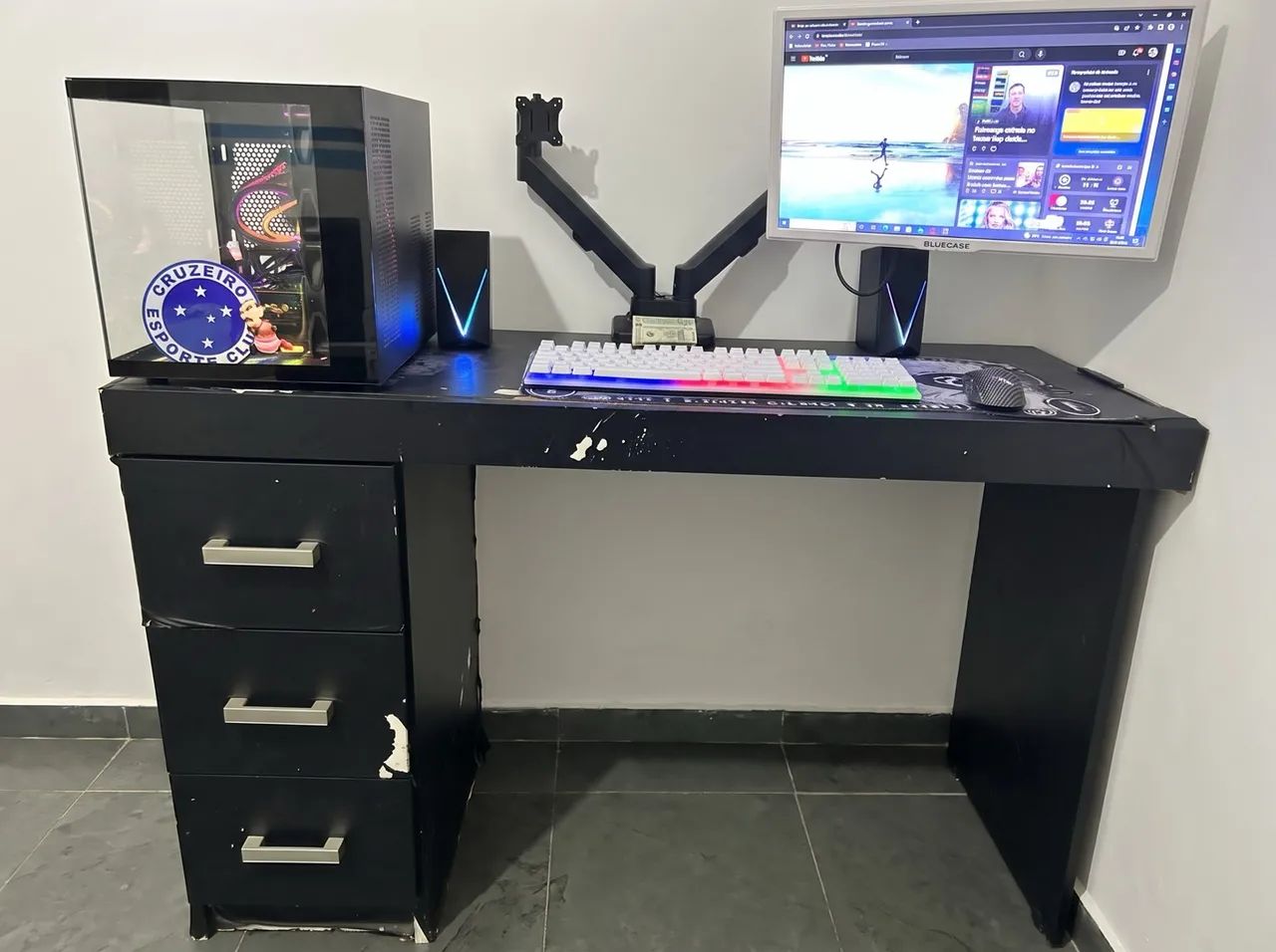 Escrivaninha para PC