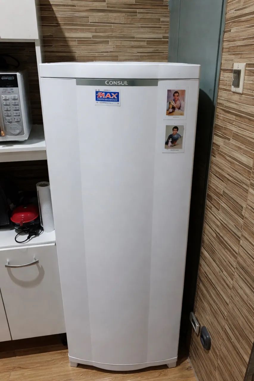 Geladeira Consul 2019 - Ótimo Estado - Funcionando - Centro do RJ - Foto 2