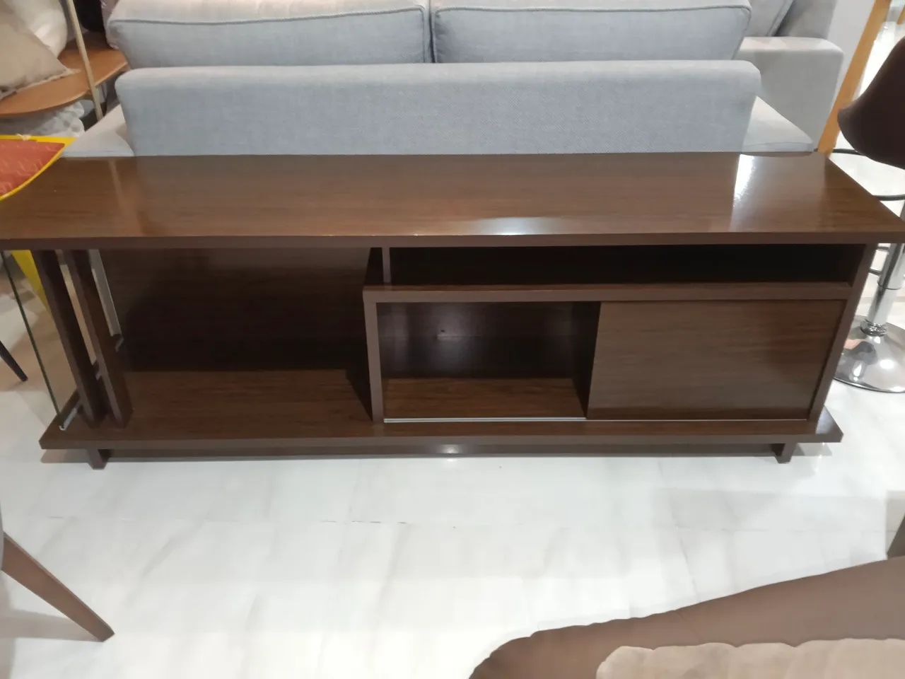 Rack 1,80 MT Castanho Escuro Com Rodinha  - Foto 2