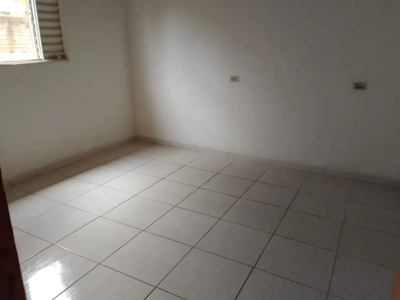 Térrea para venda possui 100 metros quadrados com 1 quarto - Foto 3