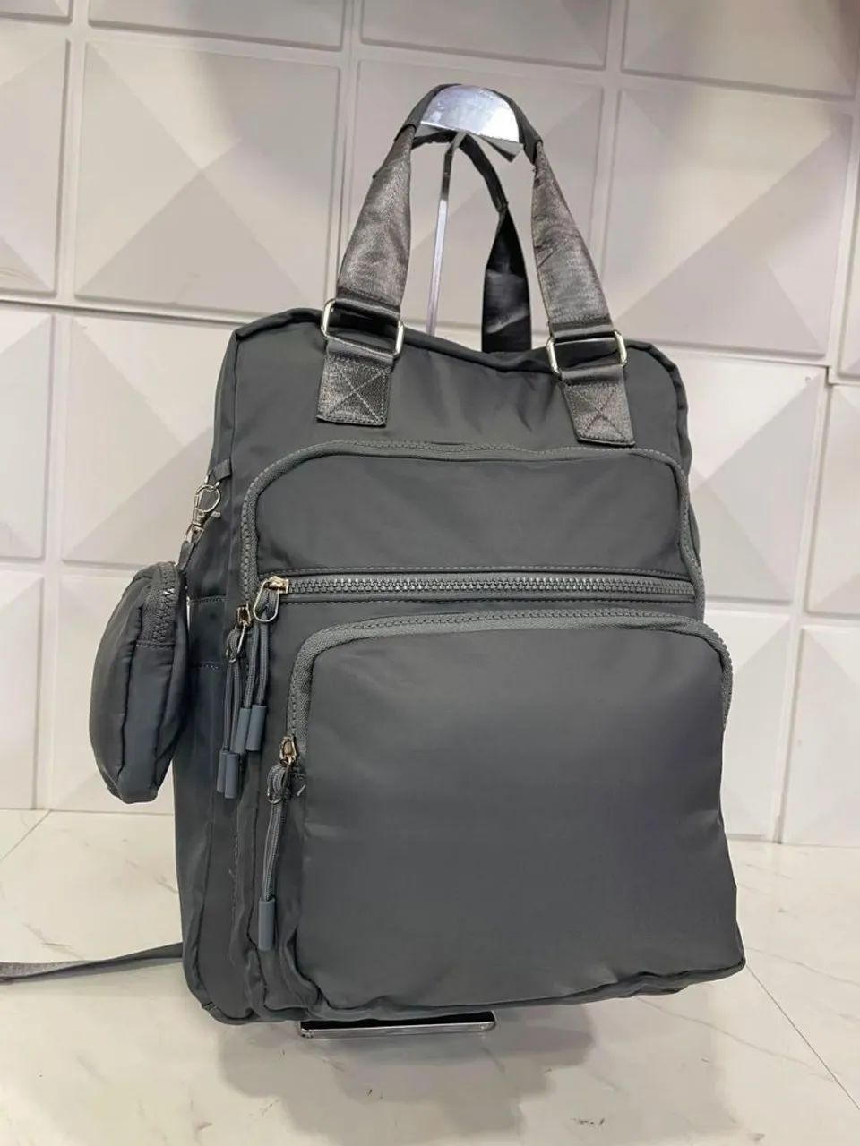 Mochila feminina impermeável  - Foto 5