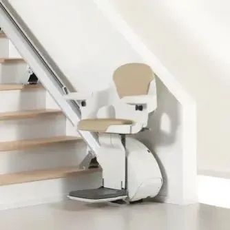 Cadeira elevatória inclinada para acessibilidade. - Foto 3