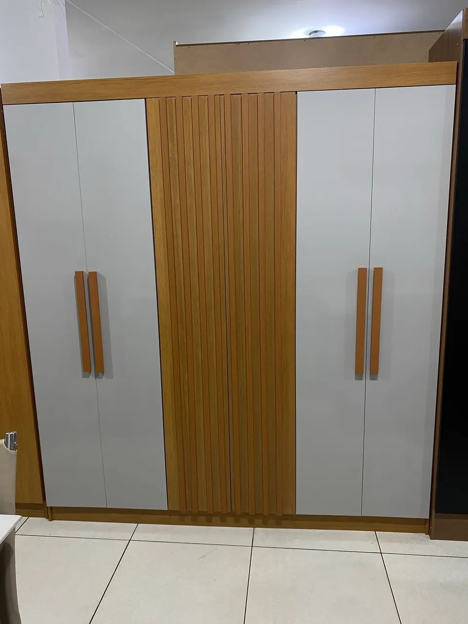 Guarda roupa entrega gratis 