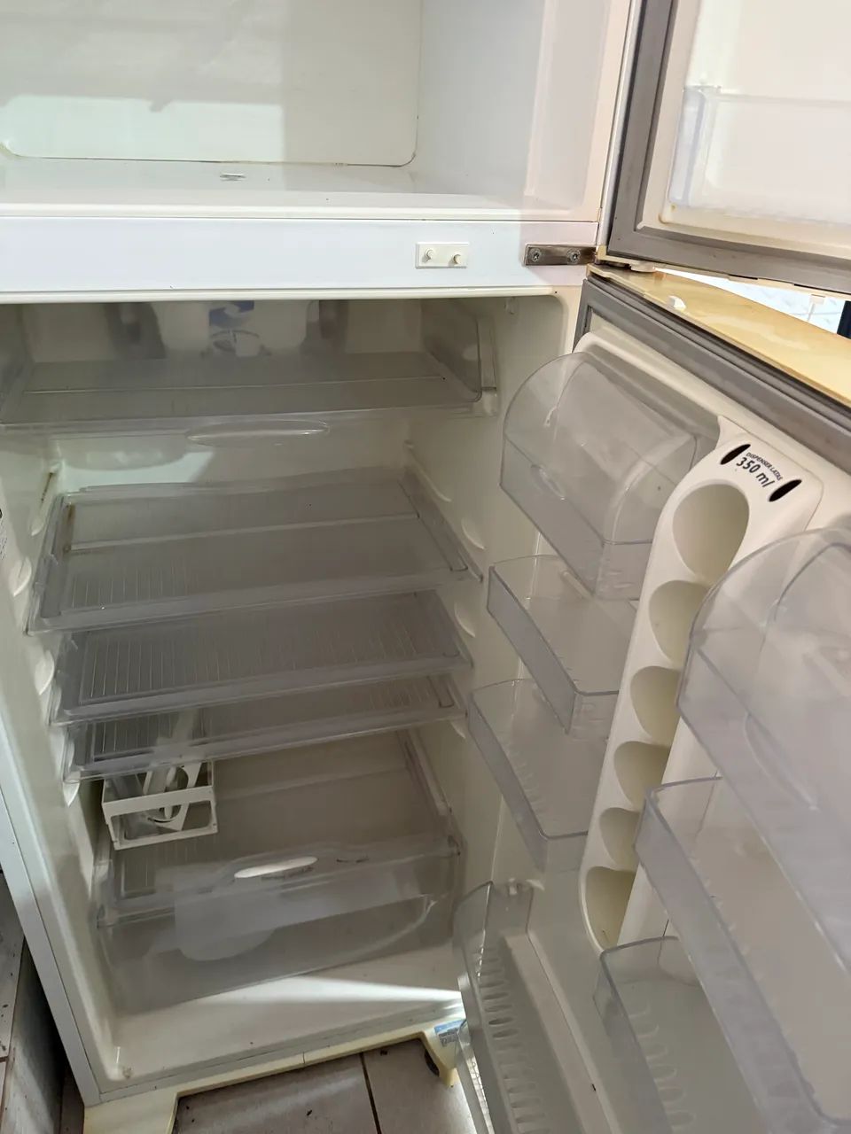 Vendo geladeira Electrolux DC 47
