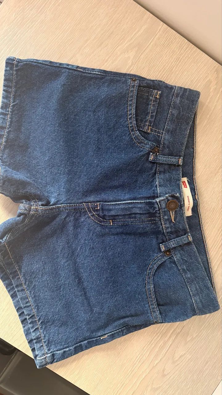 Short levis 10 anos 
