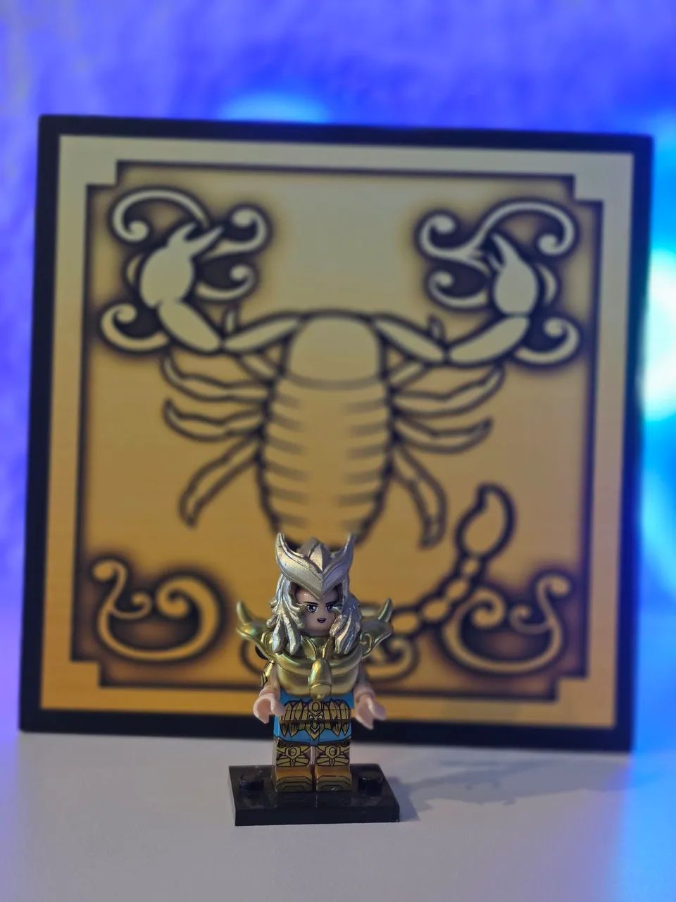 Cavaleiros do Zodíaco COMBO PRESENTE MINIATURA + PLATAFORMA EM MDF  - Foto 3