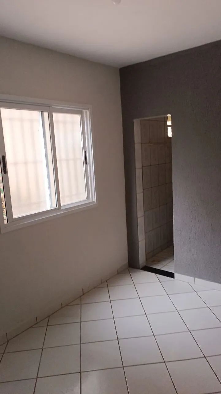 Alugo kit Net com 1 quarto 2 banheiro sala e cozinha e uma varanda  - Foto 2