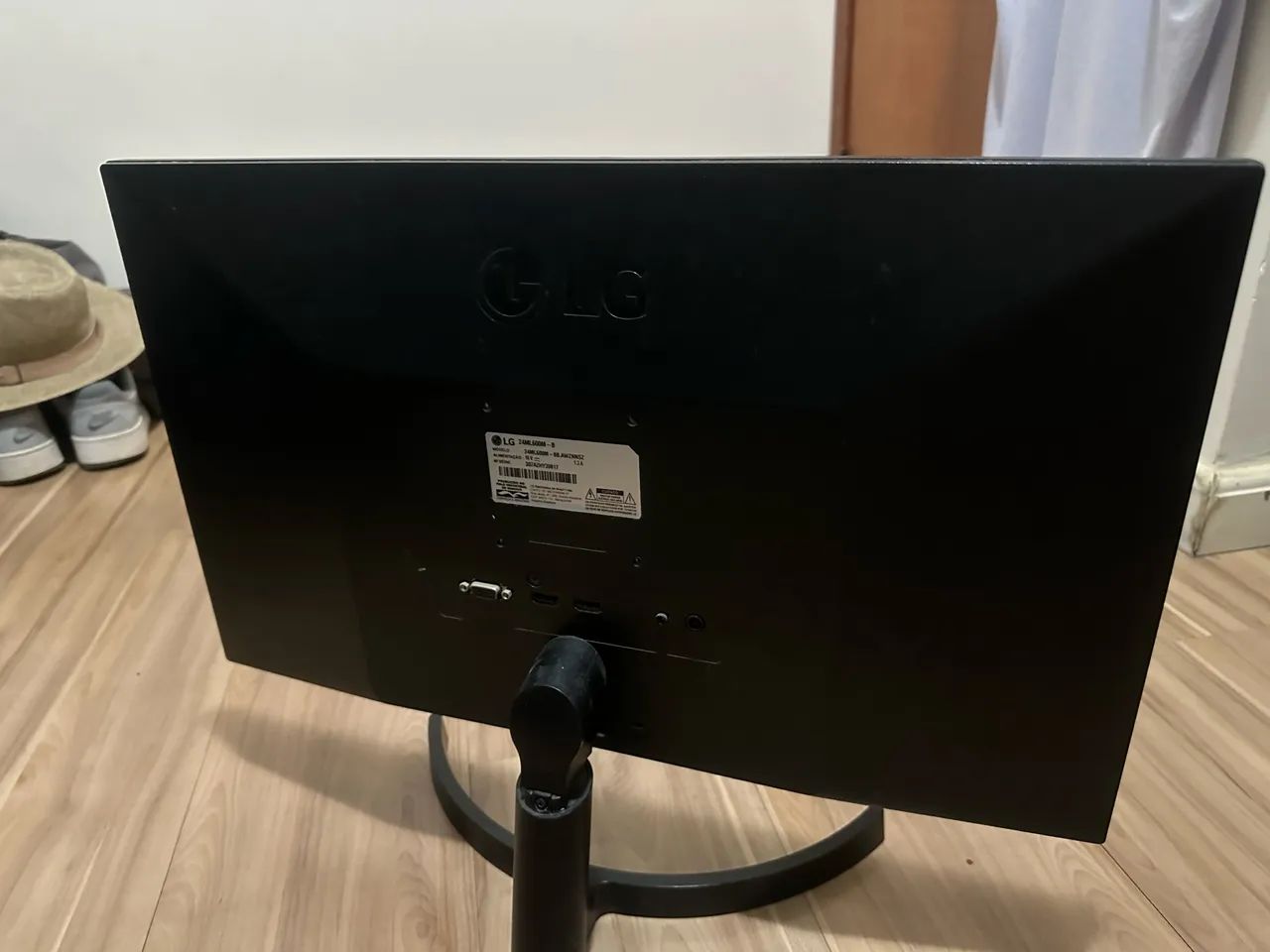 Monitor gamer LG 24 polegadas 75Hz full HD preto  - Foto 4