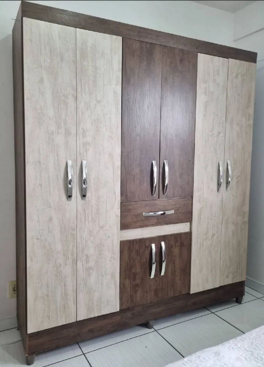Lindo Roupeiro C/Pezinhos (ENTREGO E MONTO)