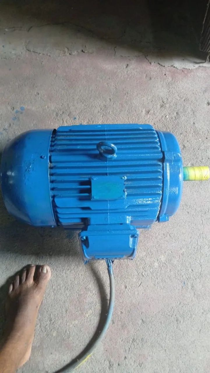 Estou vendendo esse motor 15 CV baixar rotação - Foto 3