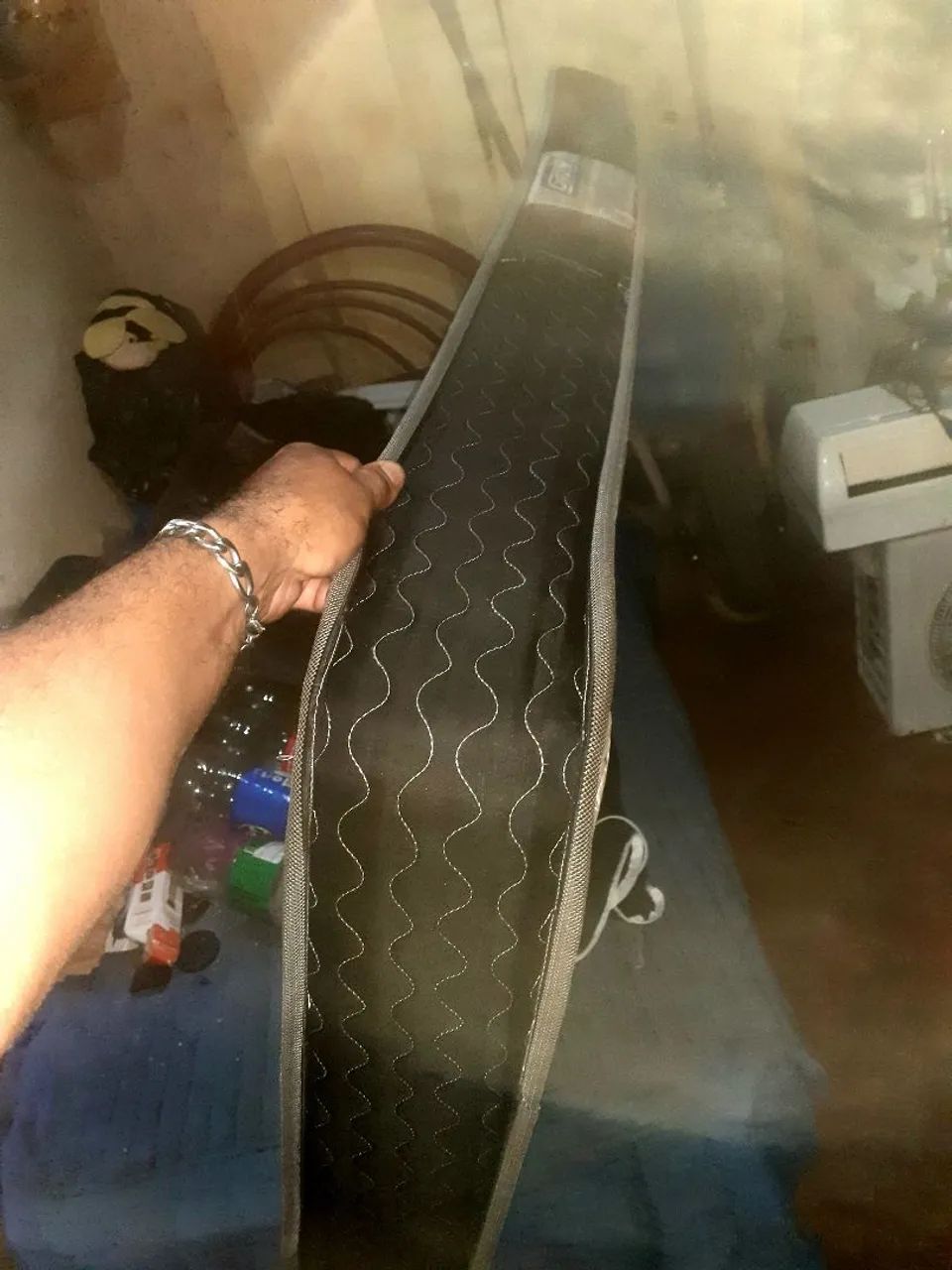 Colchão de solteiro higienizado e com capa já lavada - Foto 3