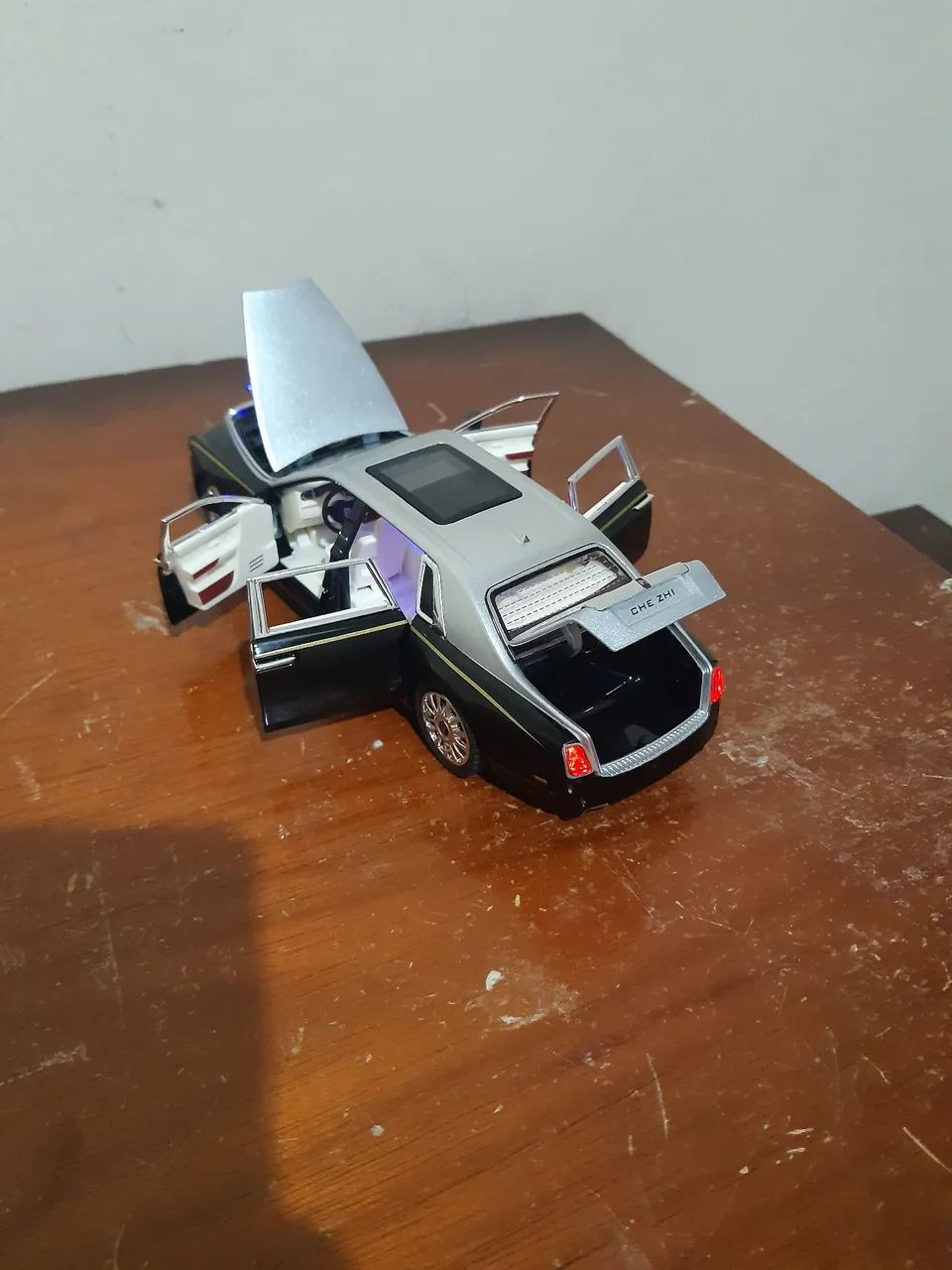 Miniatura Rolls Royce Phanton 1:24 - Foto 3