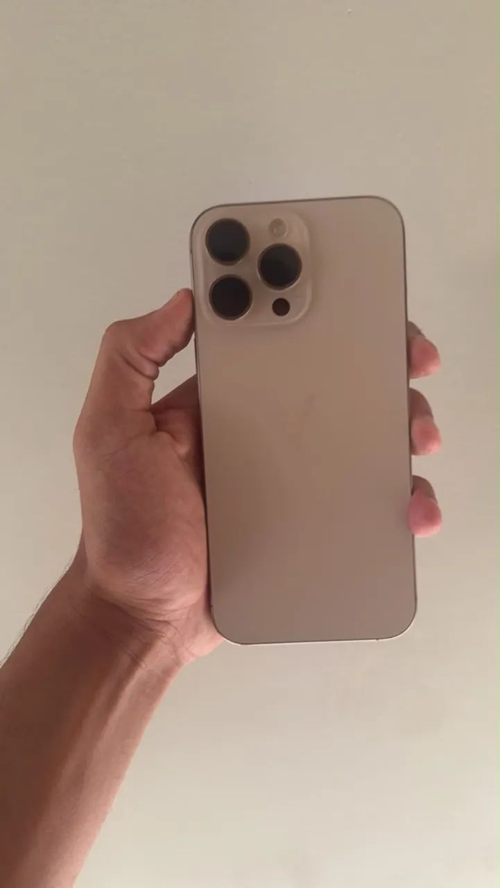 iPhone 16 Pro Max