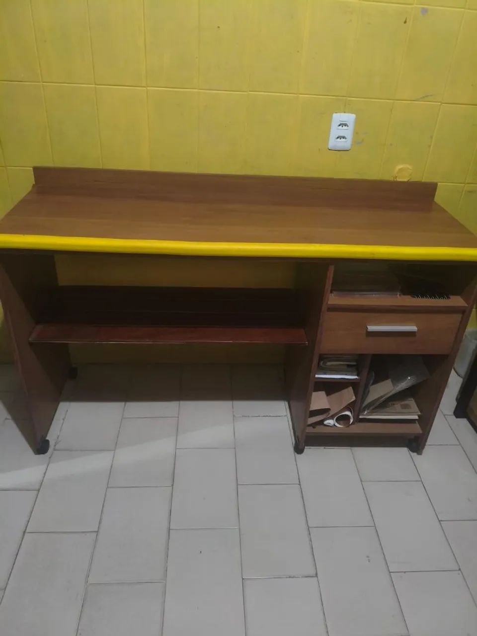MESA PARA COMPUTADOR 