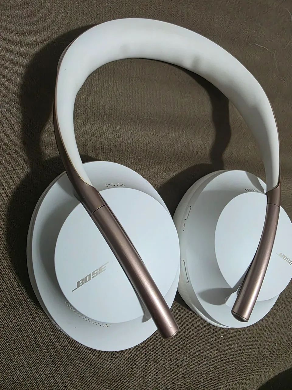 Fone de Ouvido Bose Noise Cancelling 700 - Bluetooth e Wireless