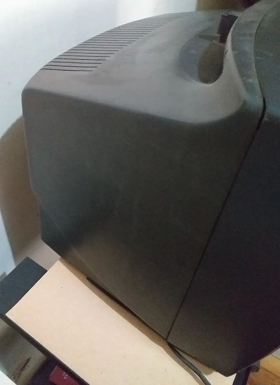 Antigo televisor de tubo (CRT) philips 14 polegadas - Foto 2
