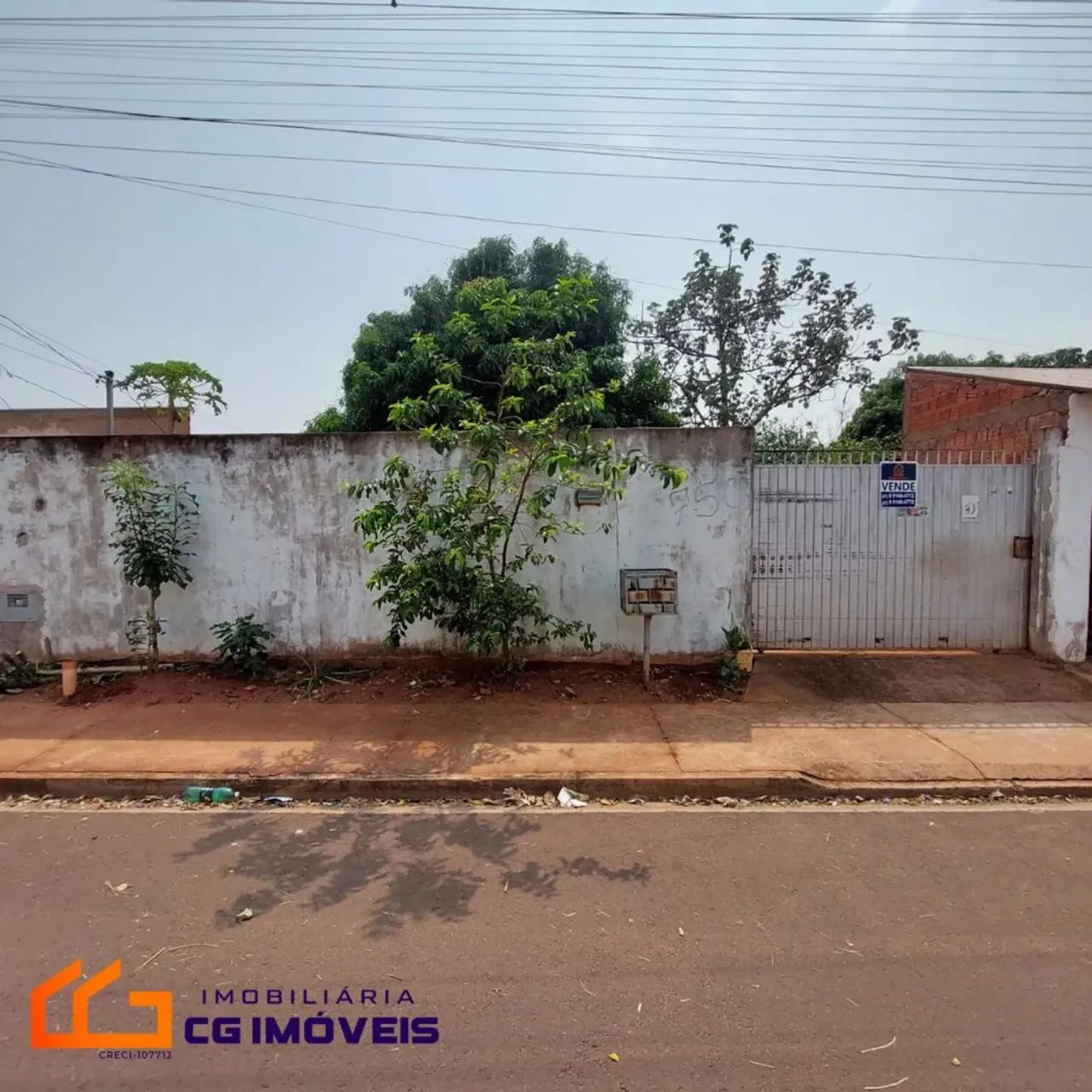Terreno á venda com 1 edícula no Nova Lima em Campo Grande - MS