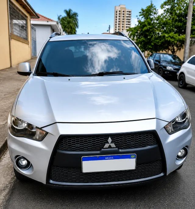Mitsubishi Outlander 2012
