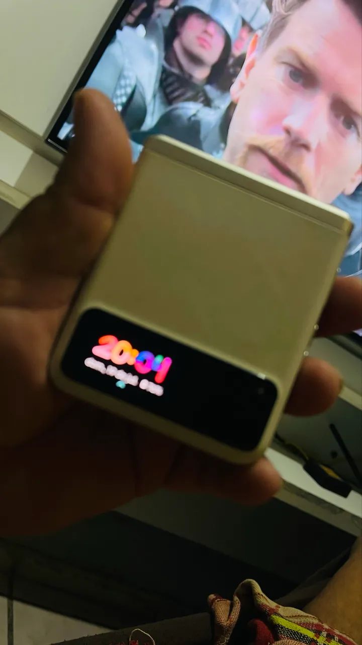 Celular motorola razr 40