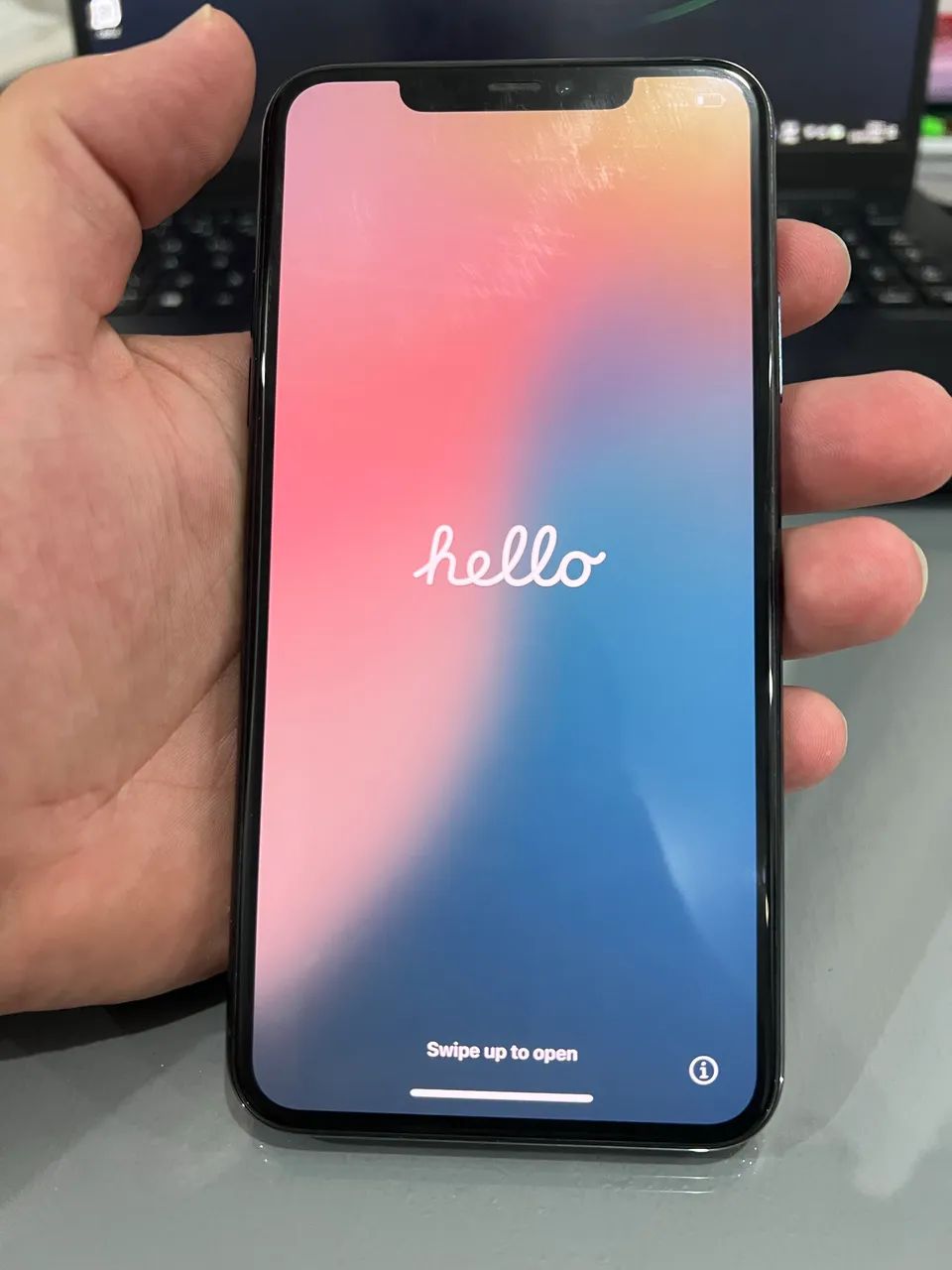iPhone 11 Pro Max 64G - Foto 2