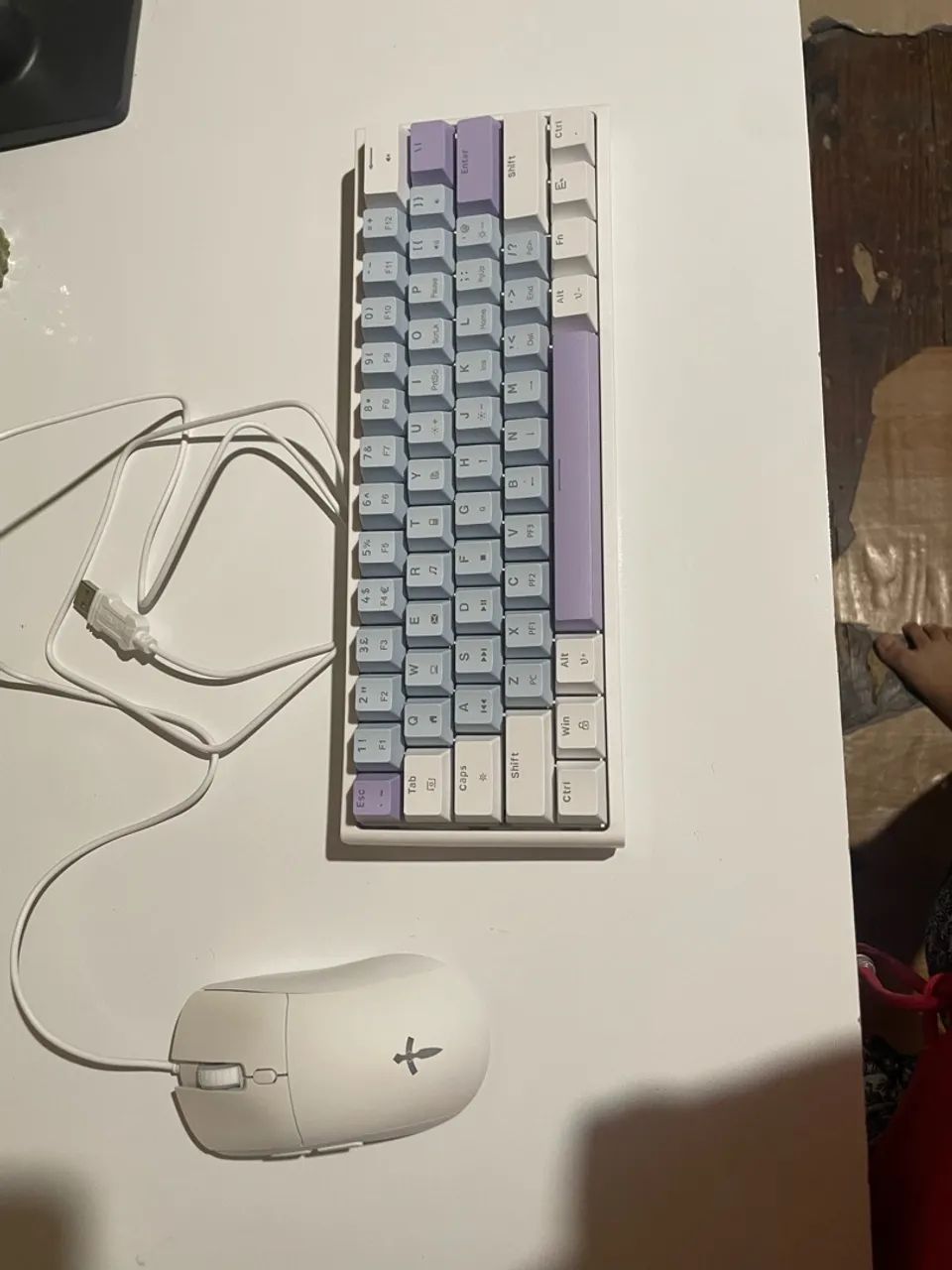 Teclado, mouse Ped e mouse 