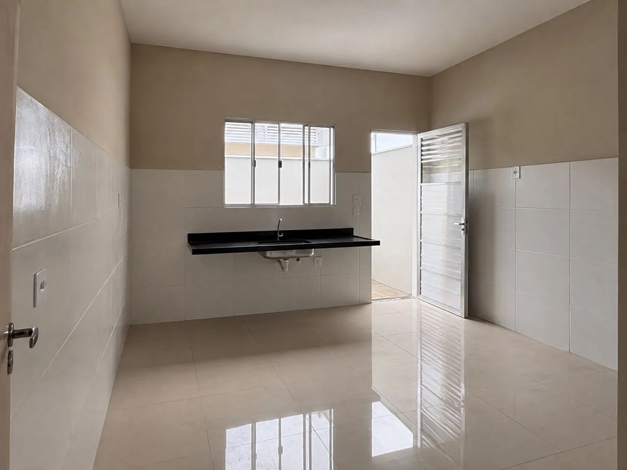 Casa a venda no BOA VISTA, com 3 quartos e 2 banheiros - Foto 3