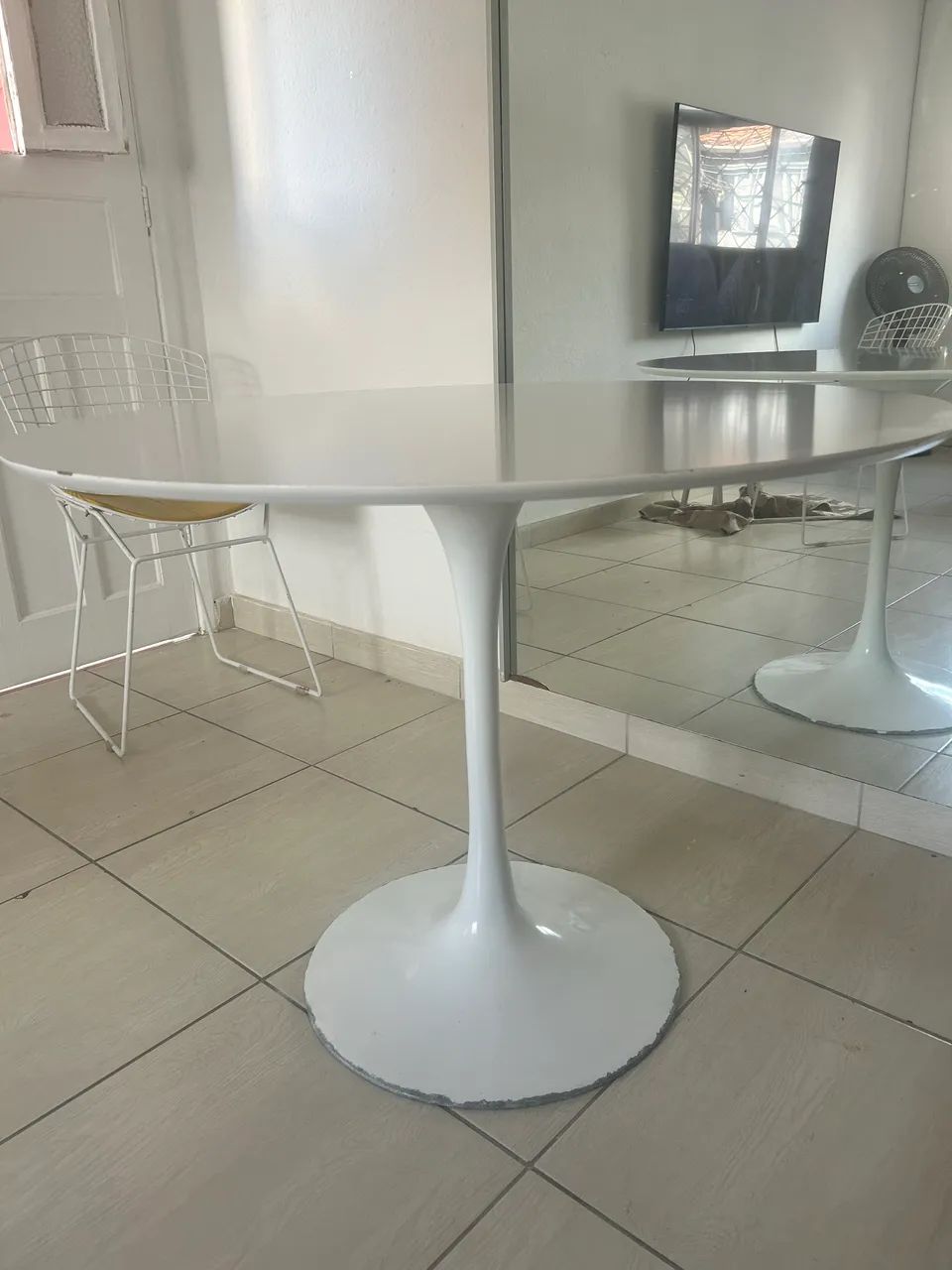 Mesa de jantar para 4 cadeira  1mt x 1mt  - Foto 2