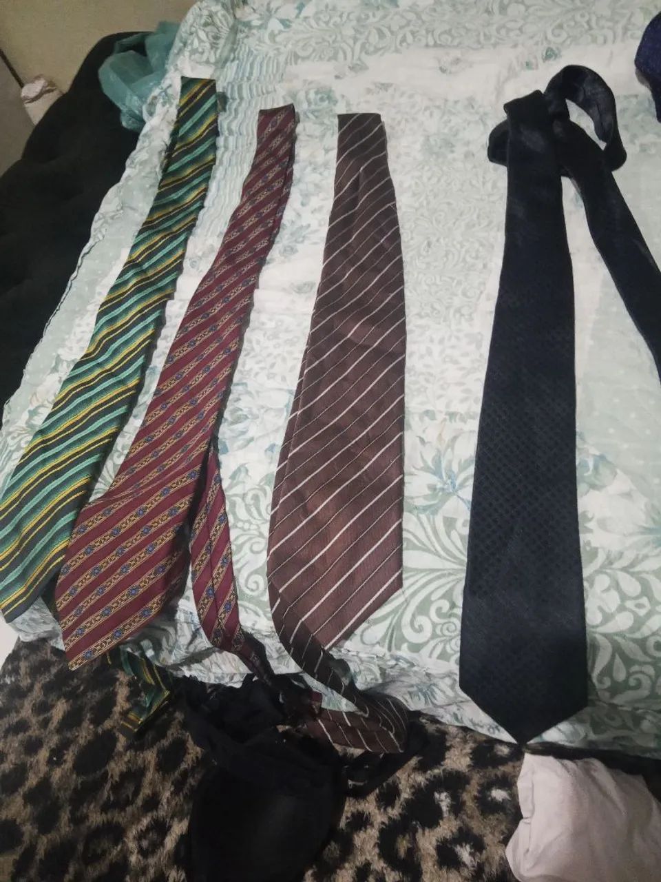 Vendo kit com 7 Gravatas - Foto 2