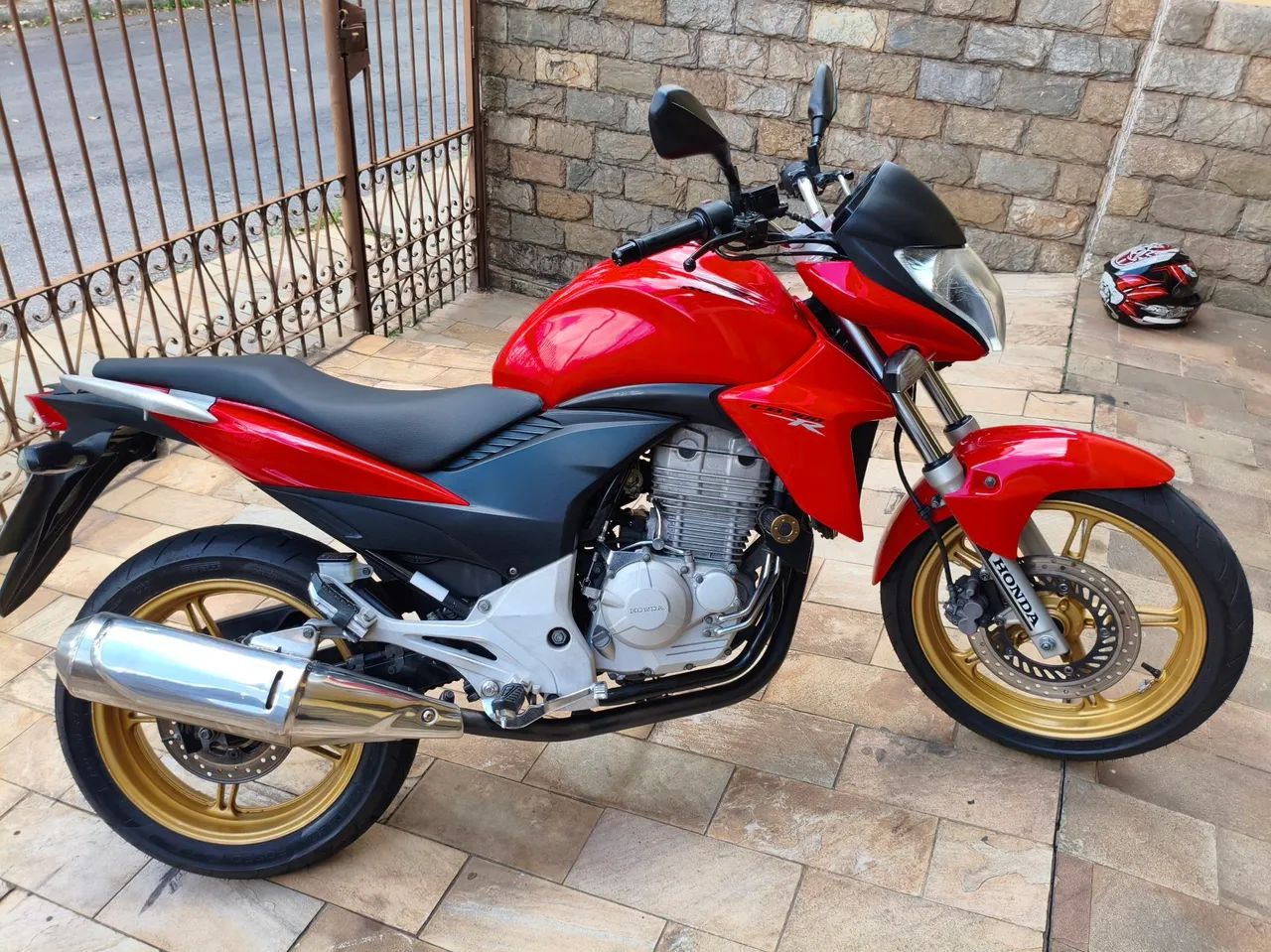CB 300R - Foto 3