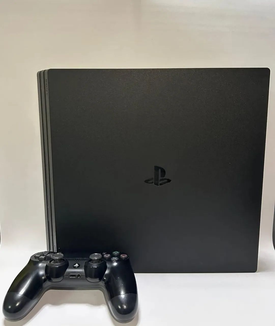 PS4 Pro 1 TB Sony - Foto 2