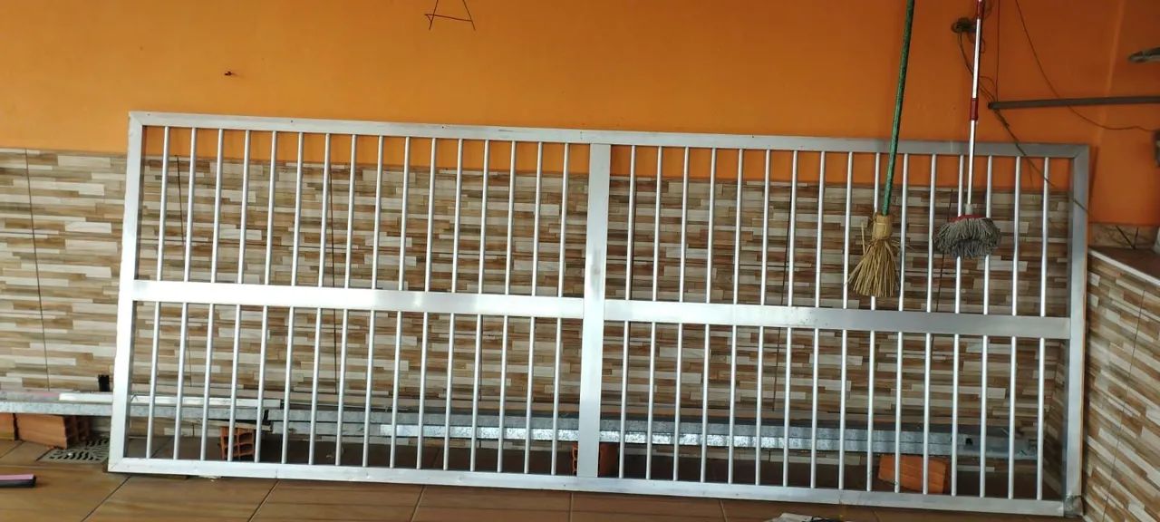 Grade alumínio SEM AVARIAS 