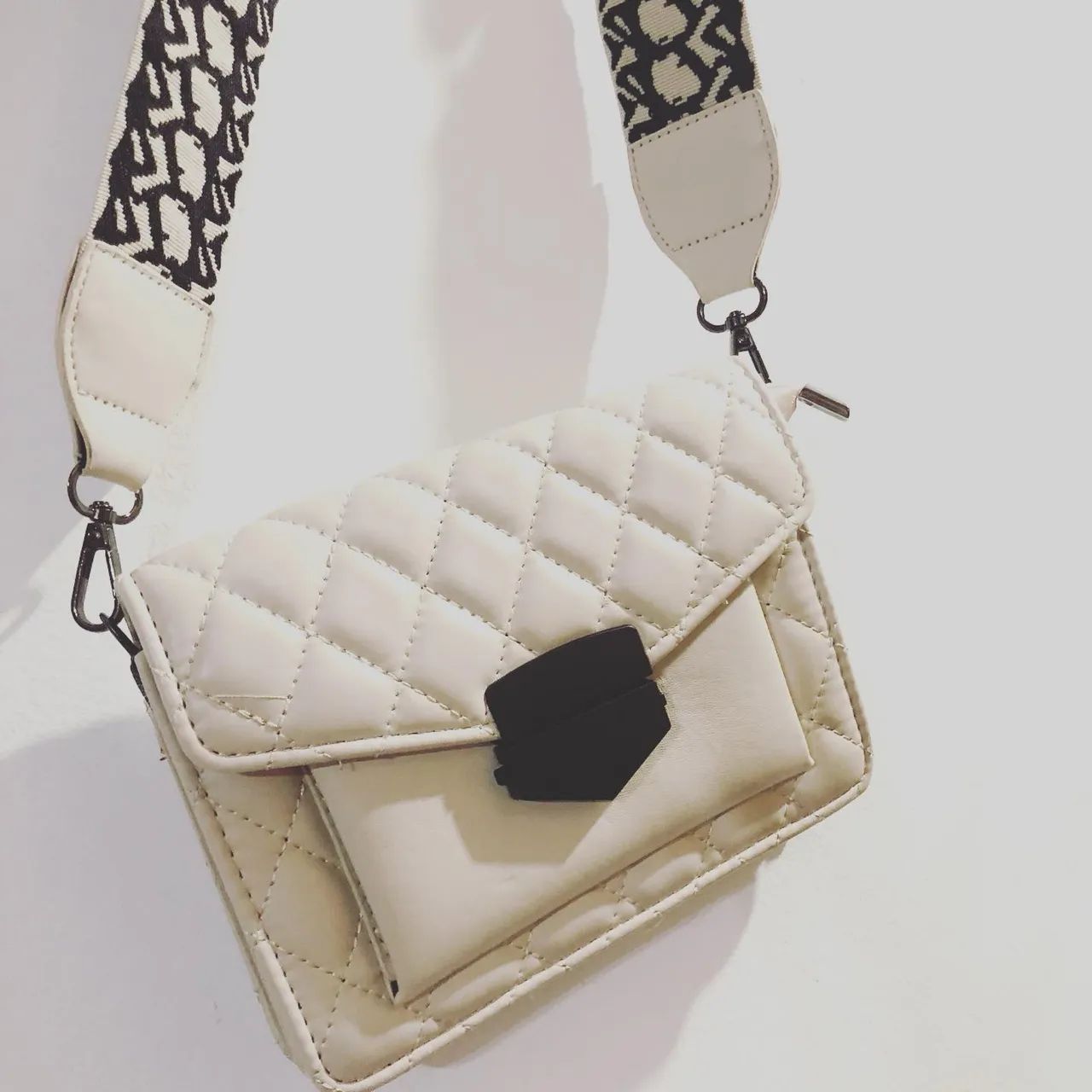 Bolsa Offwhite alça larga (de lado) - Foto 2
