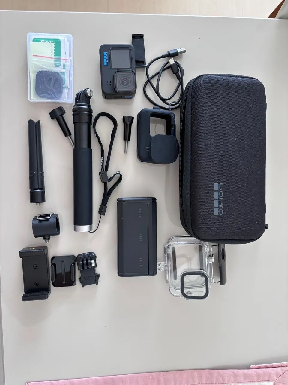 GoPro 11 Black + Acessorios 