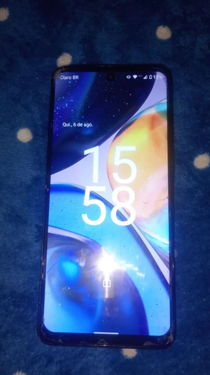 Vende-se um celular "moto G22" 