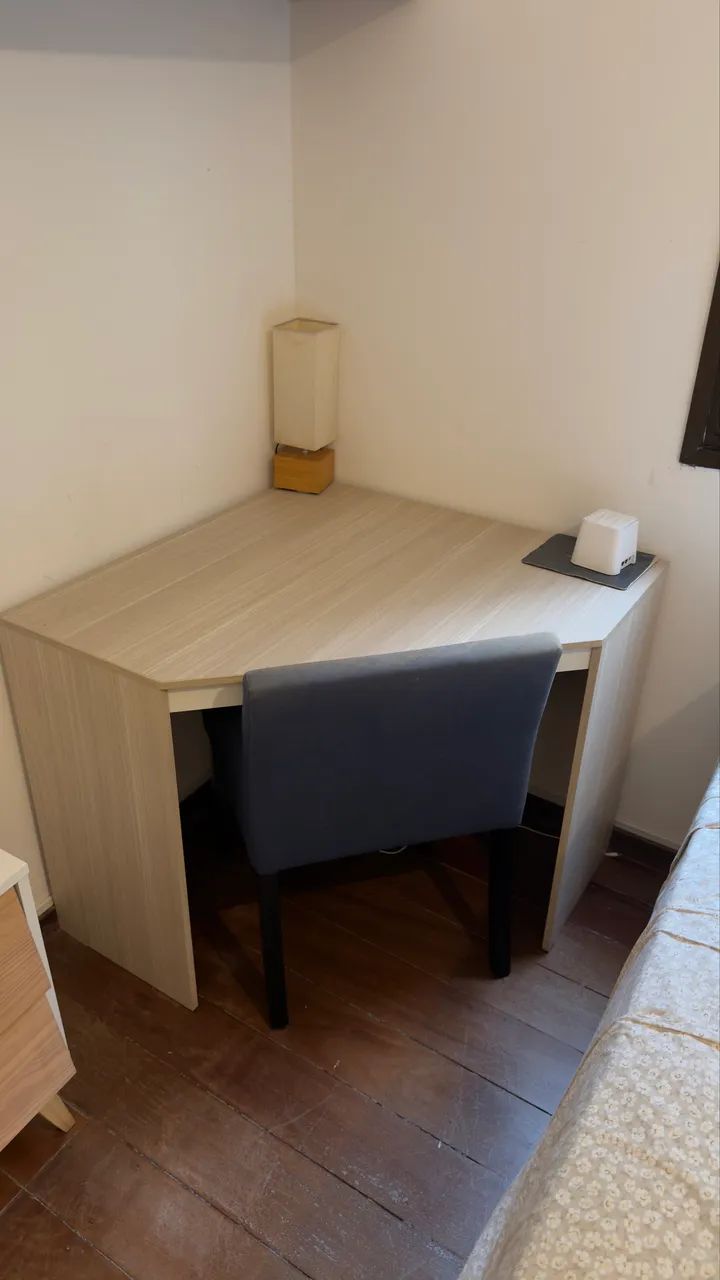 Escrivaninha de trabalho e estudo 