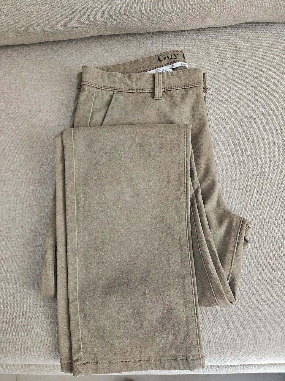Calça Guy Laroche importada nunca usada - Foto 2