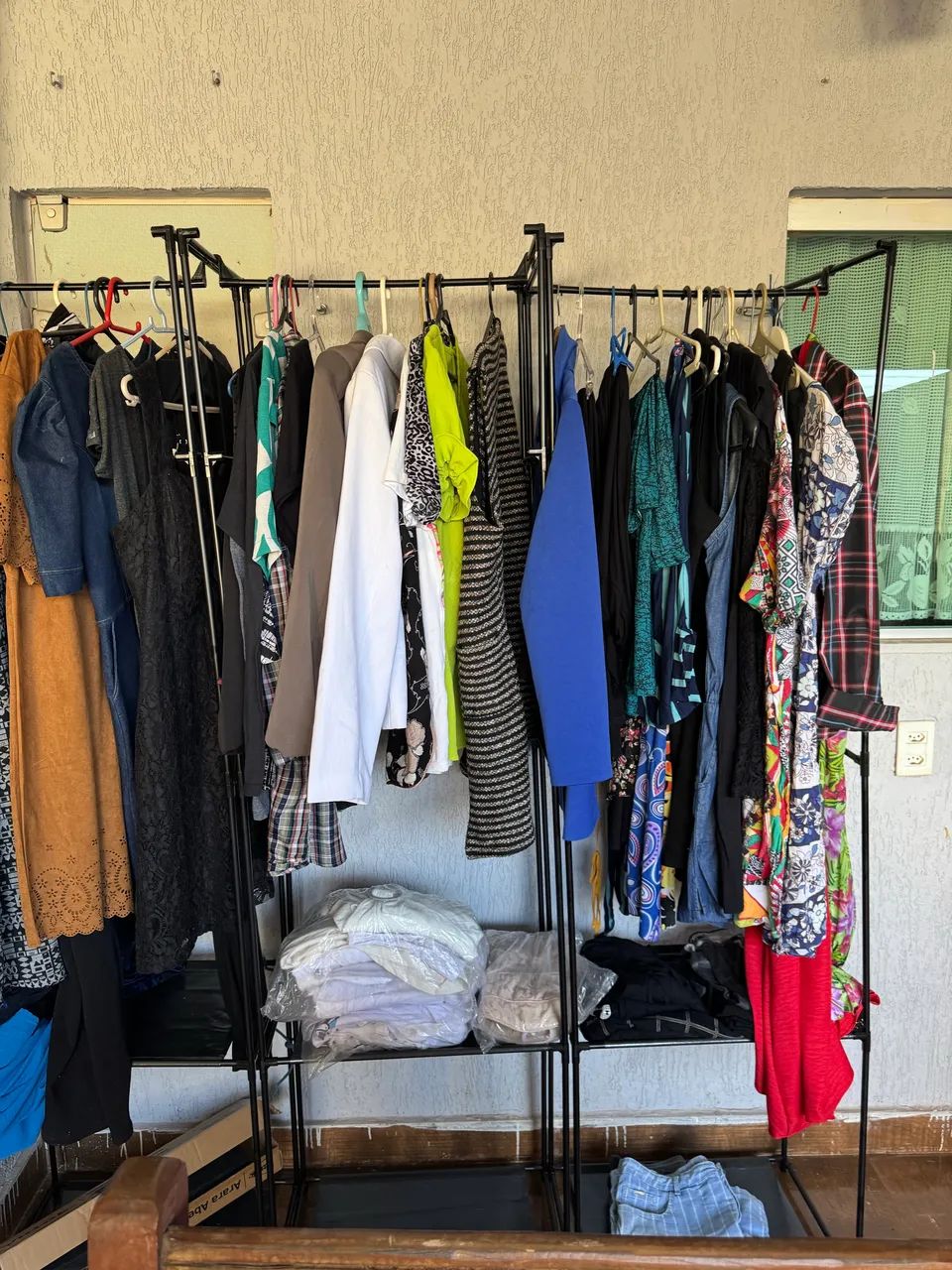 ROUPAS EM GERAL BRECHÓS Várias marcas