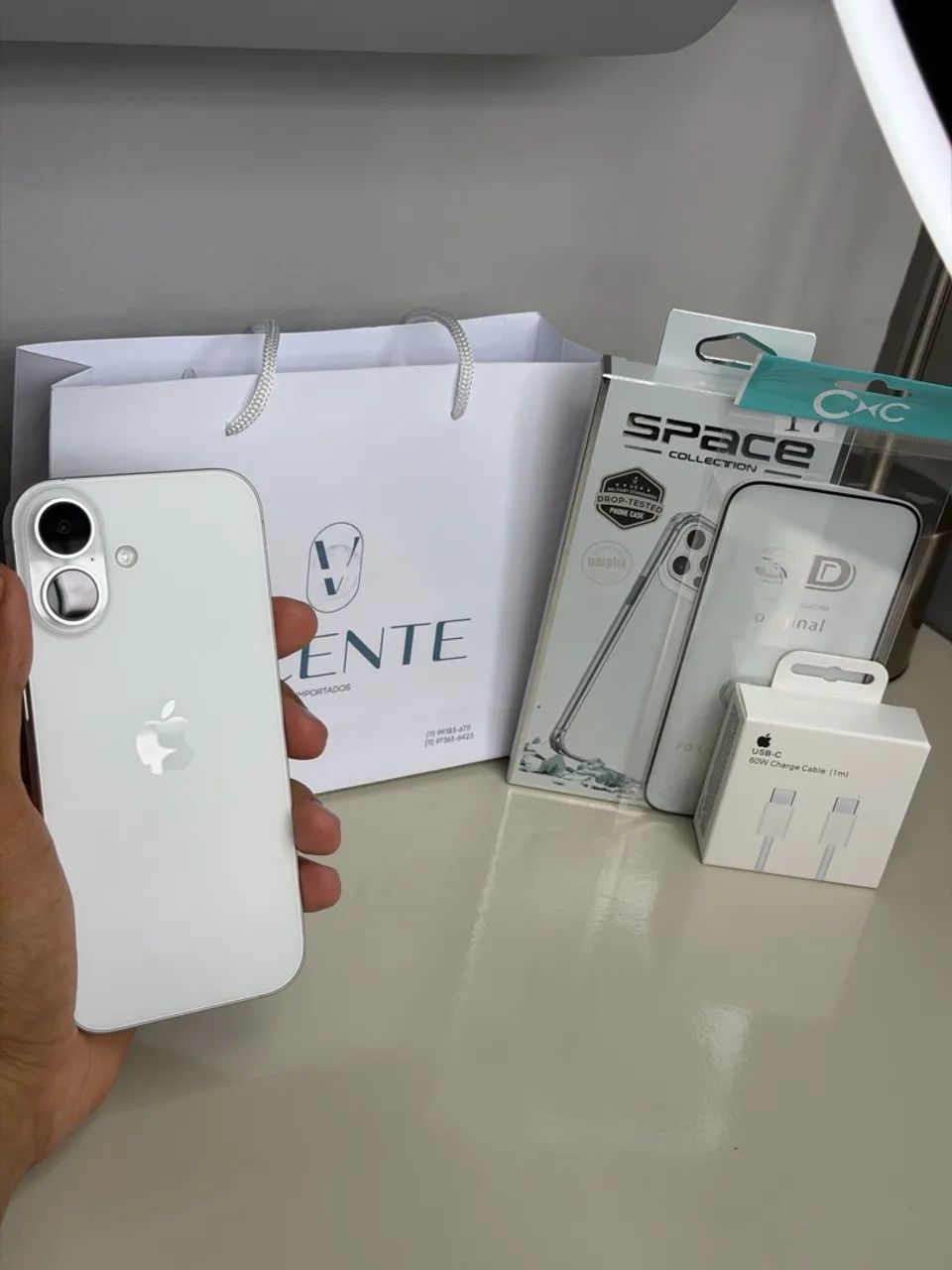 iPhone 17 Branco 256GB - Estado de Zero!