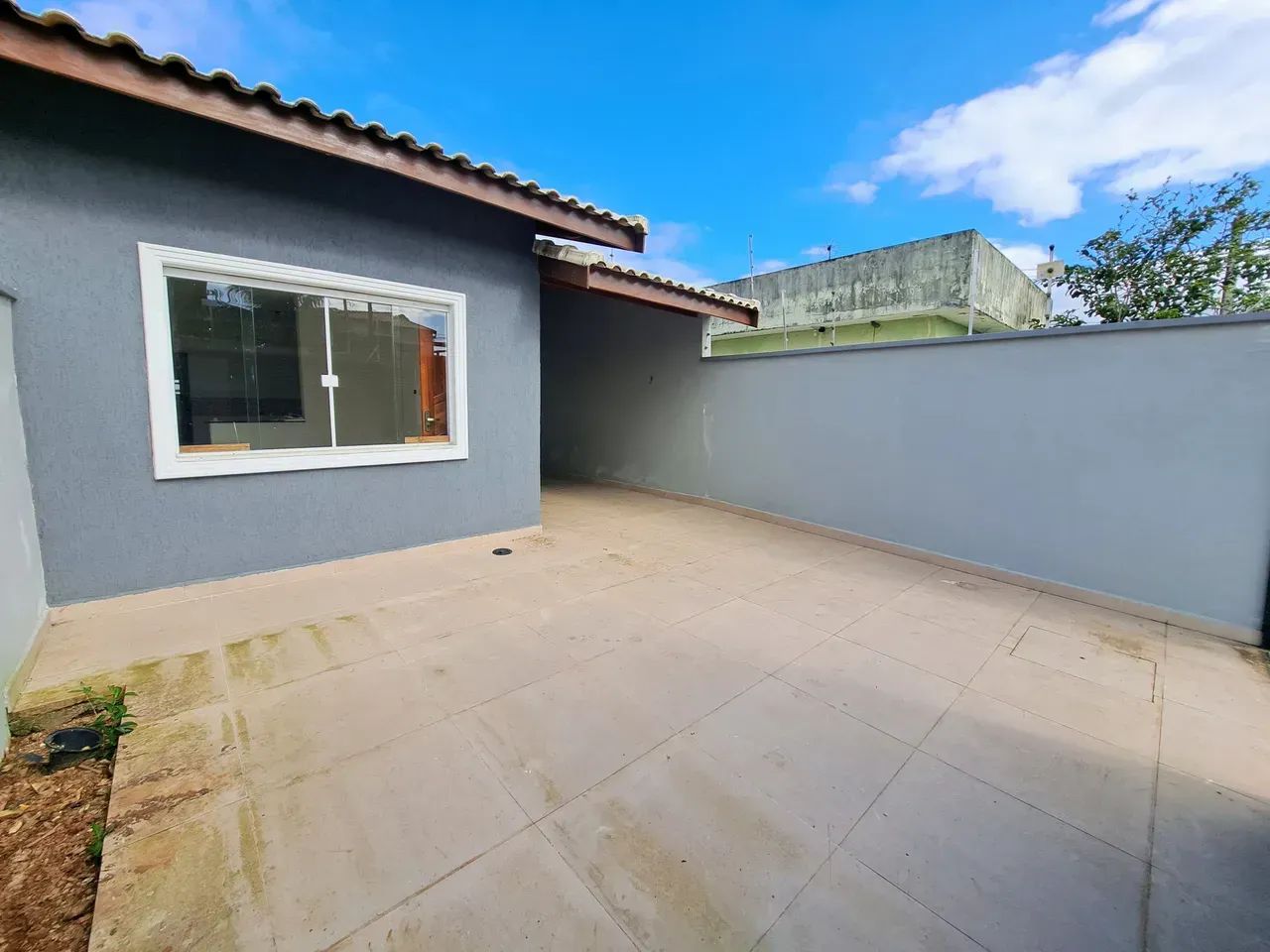 Casa moderna e reformada com 3 quartos, suíte e quintal no Daville  R$ 2.200 com IPTU incl - Foto 2