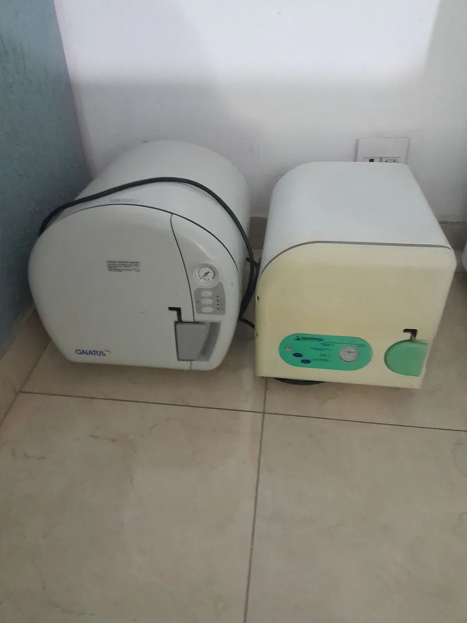 Cadeiras odontológicas. 